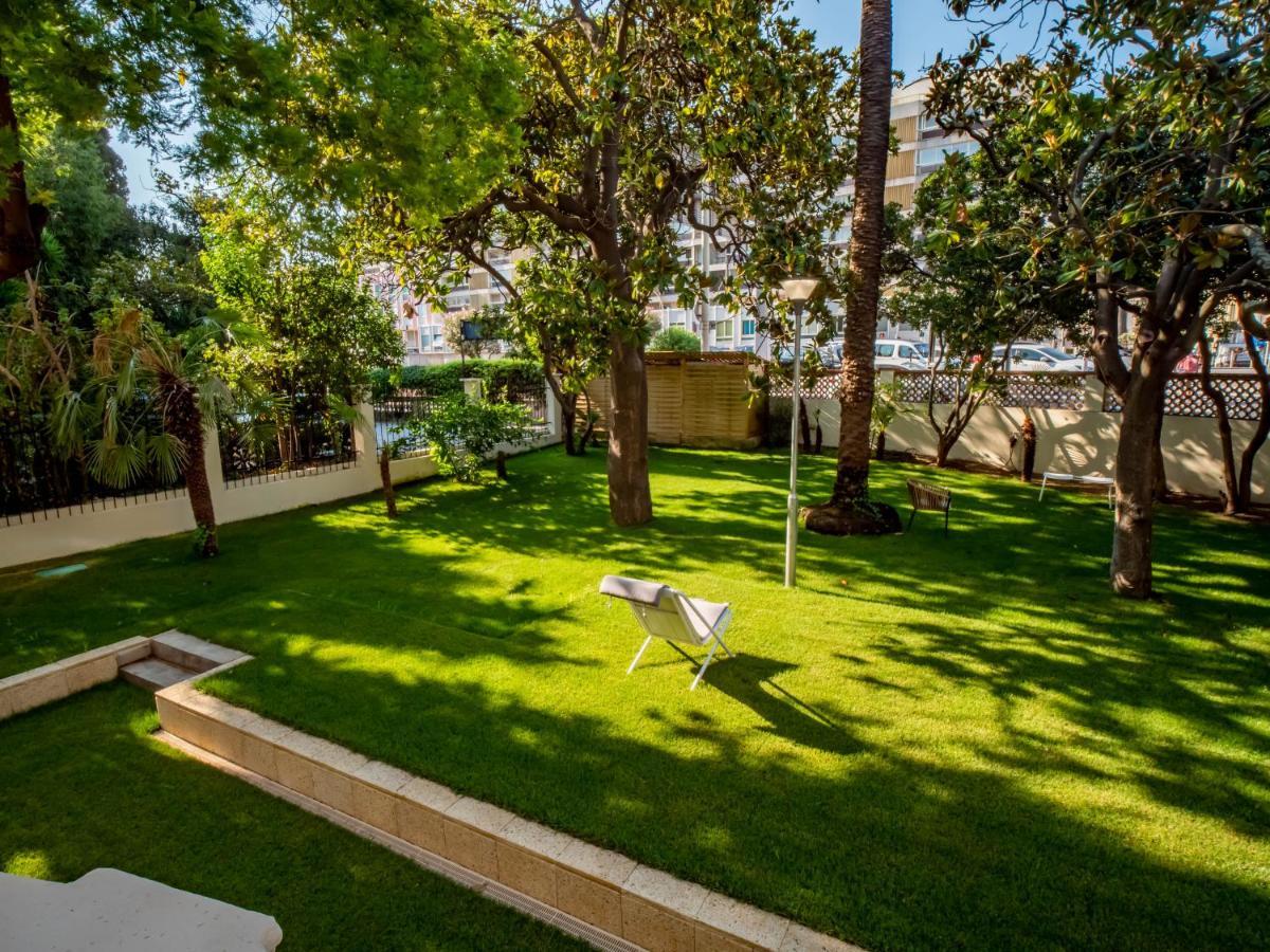 Banana'S Camp Hostel Cannes Ngoại thất bức ảnh